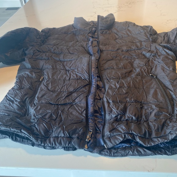 Michael Kors Packable down filled puffer bomber jacket, Mens size medium - Picture 13 of 16